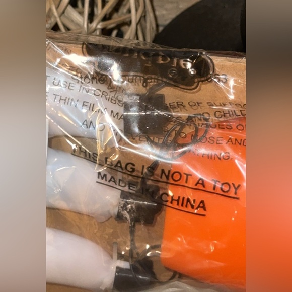 NWT MUD PIE Gifts Halloween Ghost Light-Up Necklace Wine Glass HERE FOR THE BOOS - Picture 8 of 8